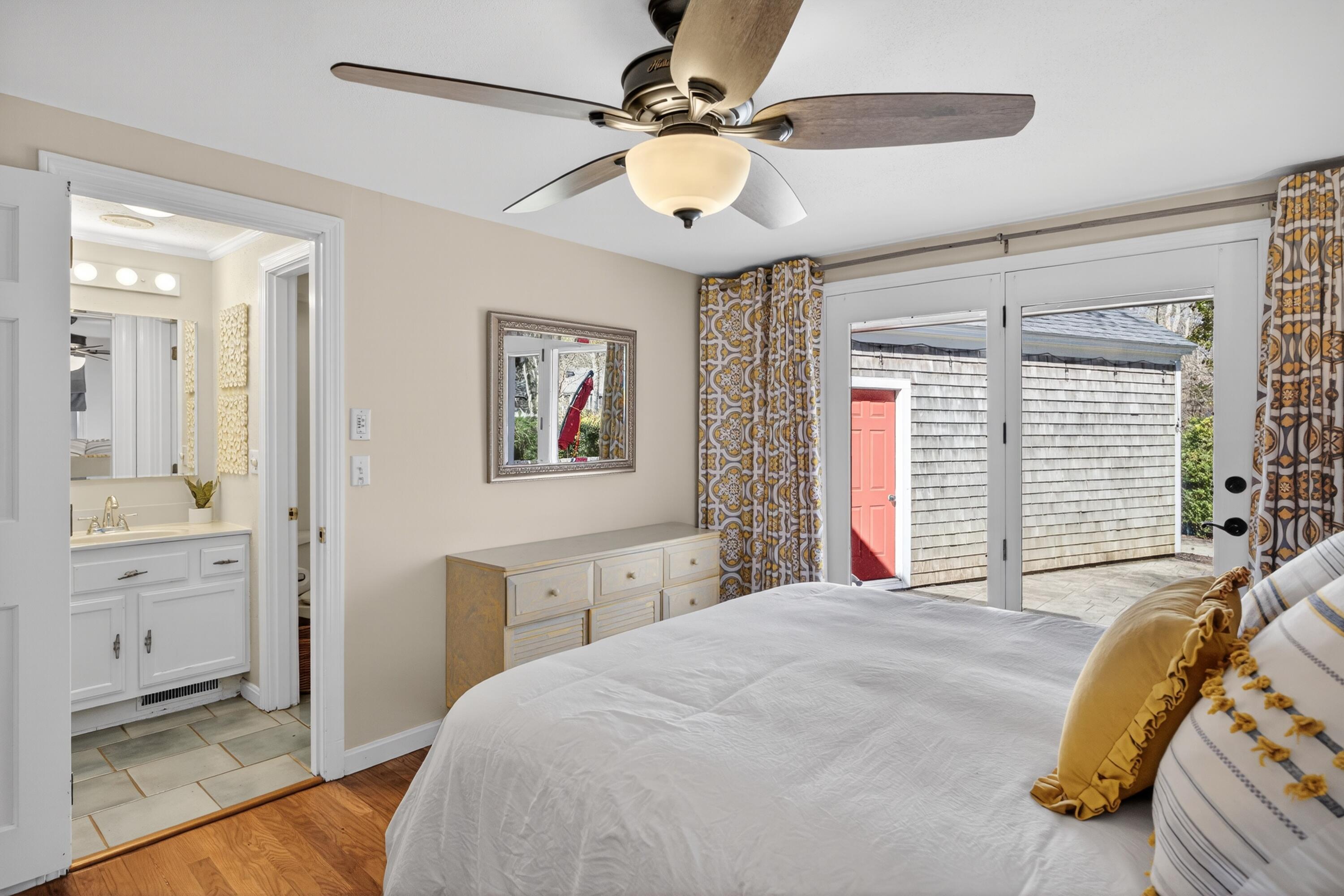14 Lovers Lane Harwich MA 02645