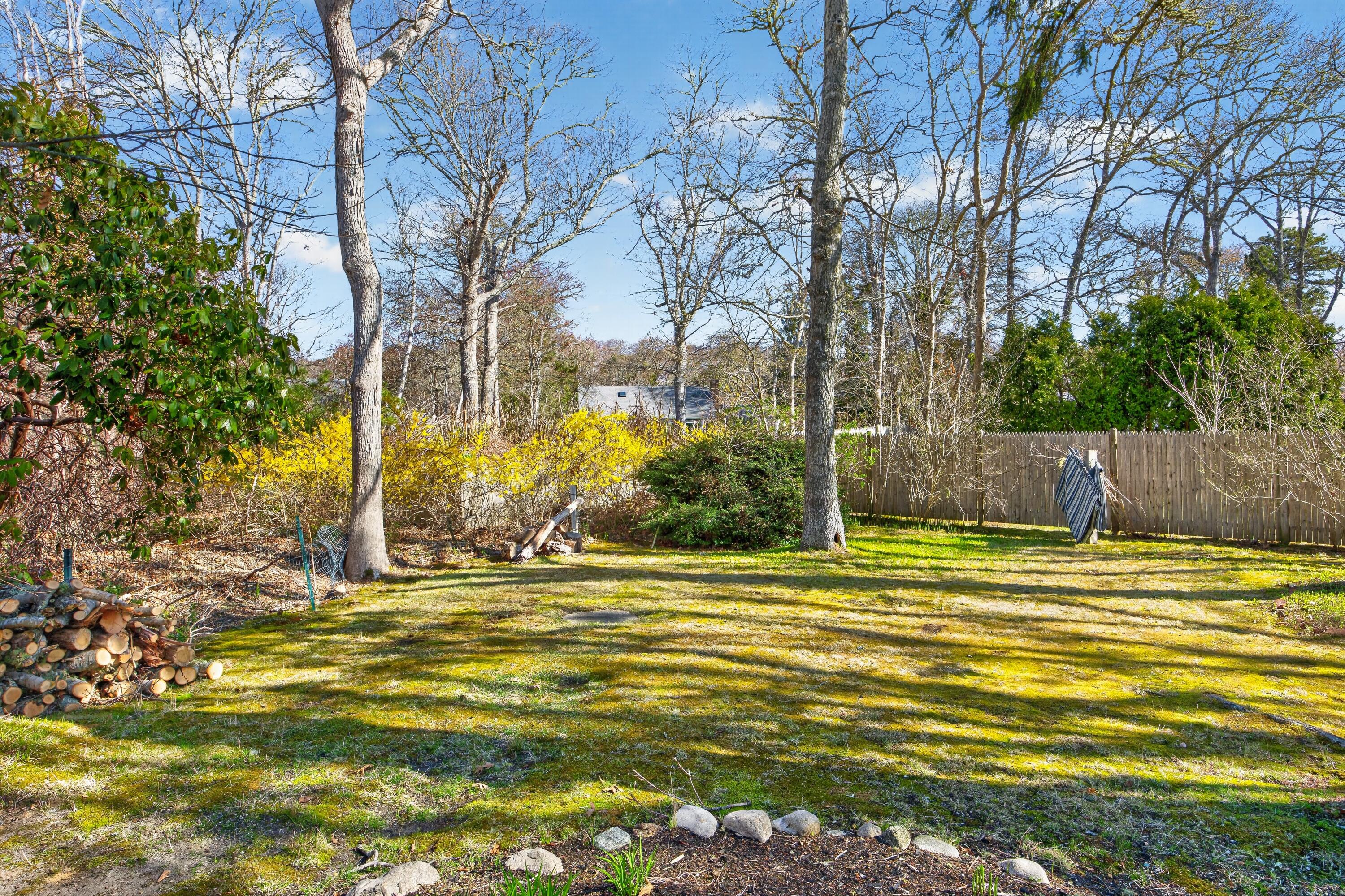 14 Lovers Lane Harwich MA 02645