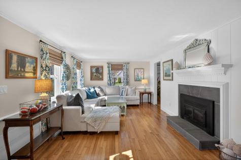 14 Lovers Lane Harwich MA 02645