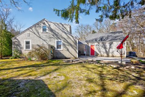 14 Lovers Lane Harwich MA 02645