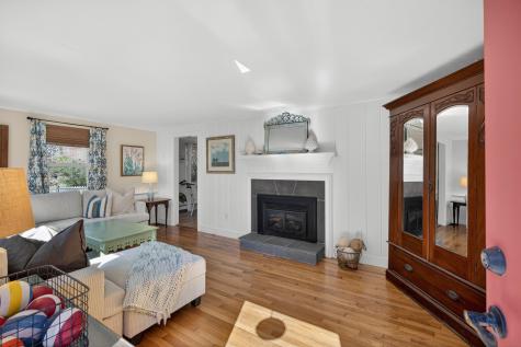 14 Lovers Lane Harwich MA 02645