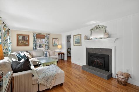 14 Lovers Lane Harwich MA 02645