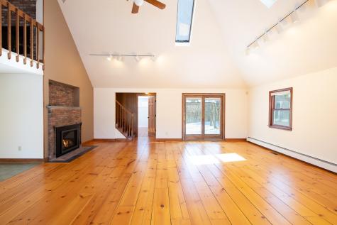 16 Meltiah Road Falmouth MA 02540