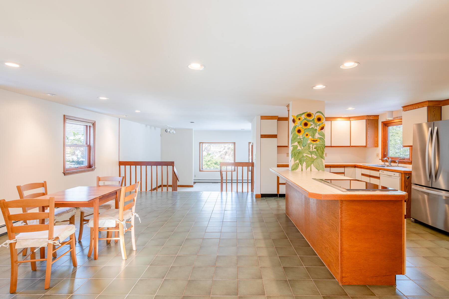 16 Meltiah Road Falmouth MA 02540