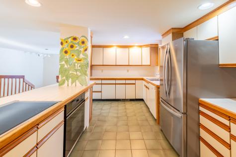 16 Meltiah Road Falmouth MA 02540