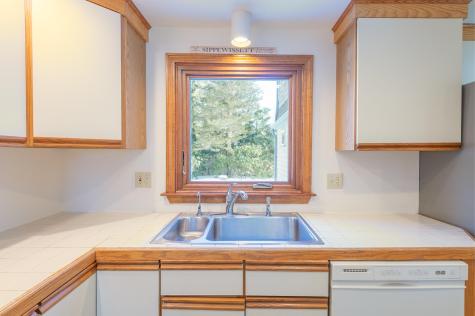 16 Meltiah Road Falmouth MA 02540