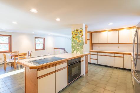 16 Meltiah Road Falmouth MA 02540