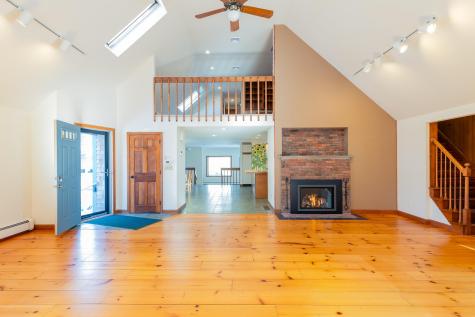 16 Meltiah Road Falmouth MA 02540