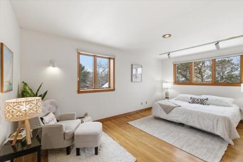 99 Rockledge Drive Falmouth MA 02556