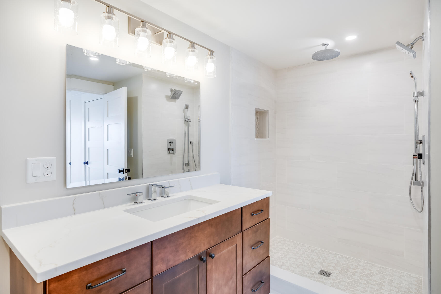 33 Wood Neck Road Falmouth MA 02540