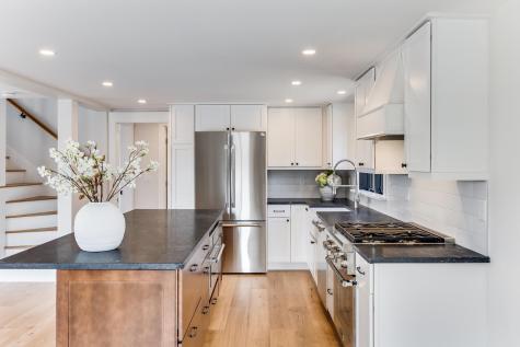 33 Wood Neck Road Falmouth MA 02540