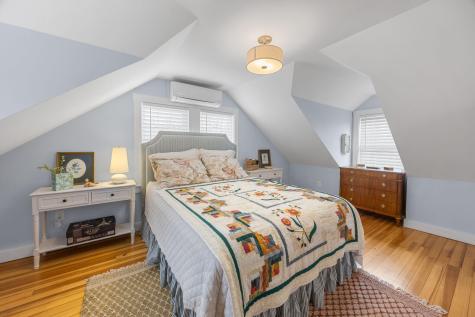 182 Woods Hole Road Falmouth MA 02540