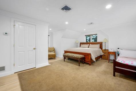 131 Dunrobin Road Mashpee MA 02649