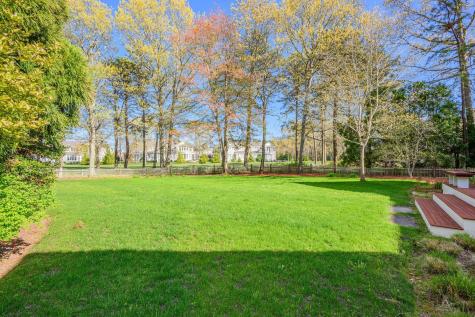 131 Dunrobin Road Mashpee MA 02649