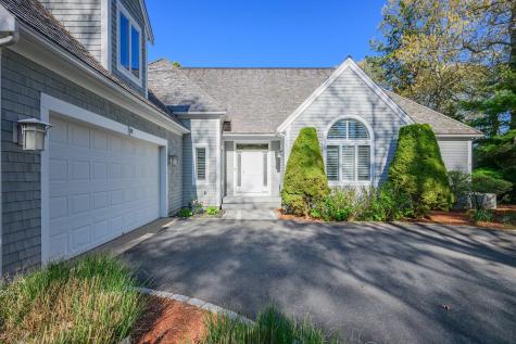 131 Dunrobin Road Mashpee MA 02649