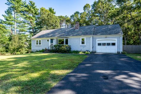 382 Mariner Circle Cotuit MA 02635