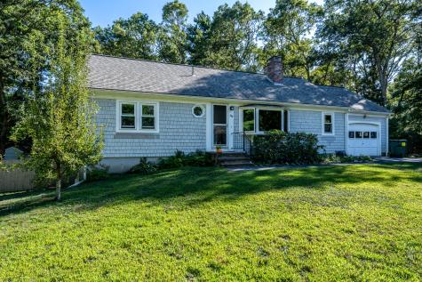 382 Mariner Circle Cotuit MA 02635