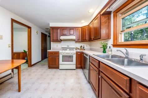 382 Mariner Circle Cotuit MA 02635
