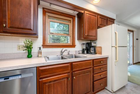 382 Mariner Circle Cotuit MA 02635