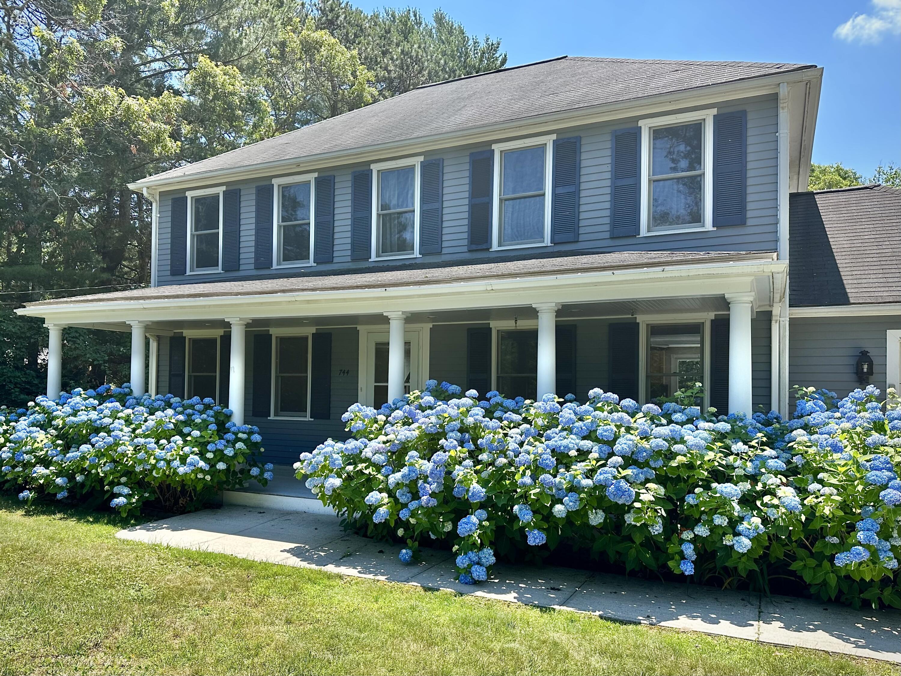 744 Old Barnstable Road Mashpee MA 02649