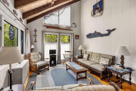 10 Windigo Lane North Truro MA 02652