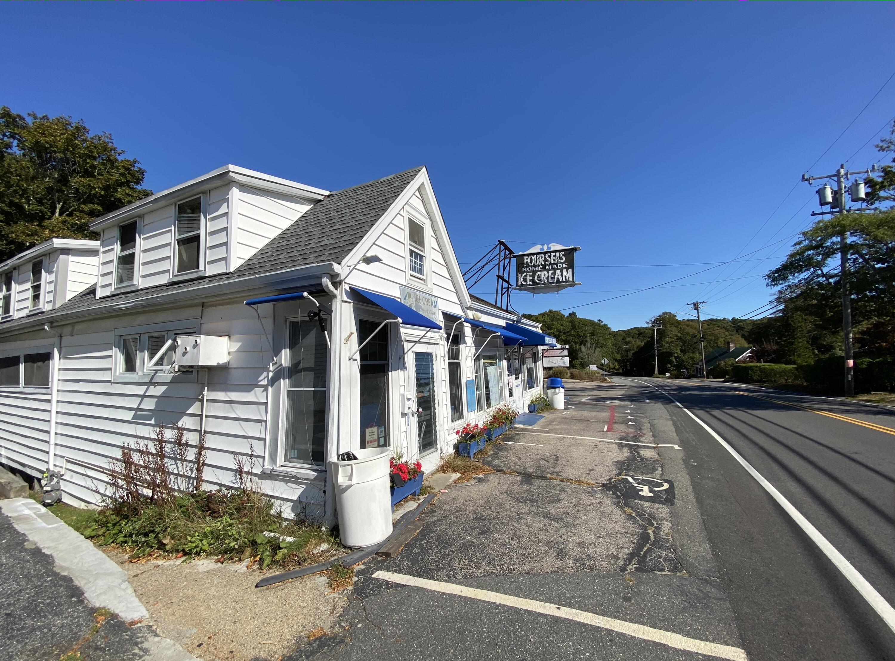 172 Skunknet Road Barnstable MA 02632