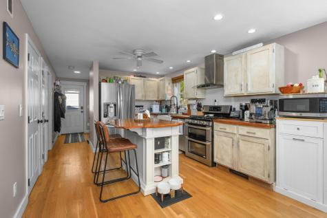 172 Skunknet Road Barnstable MA 02632