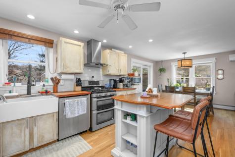 172 Skunknet Road Barnstable MA 02632