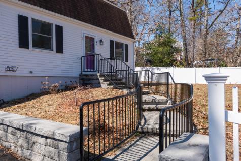 19 Meredith Road Sandwich MA 02644