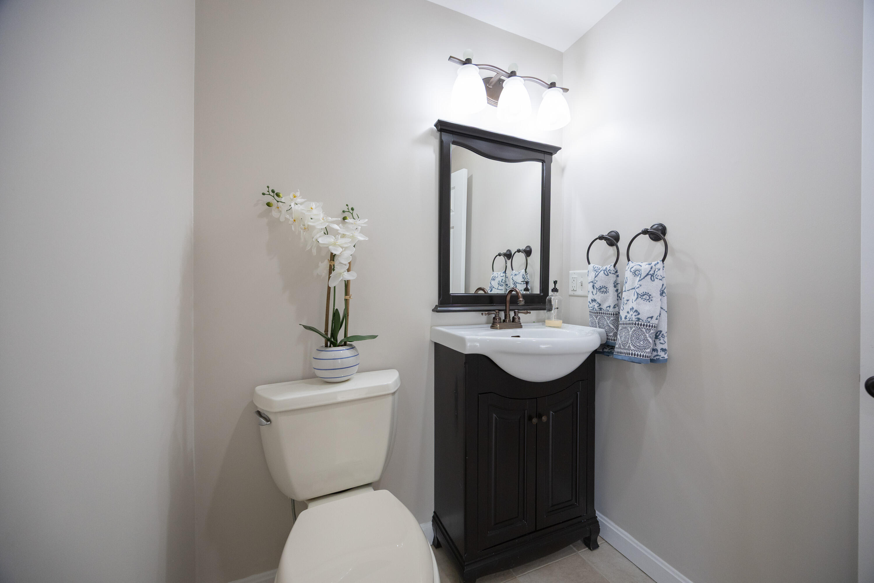 850 Queen Anne Road Harwich MA 02645