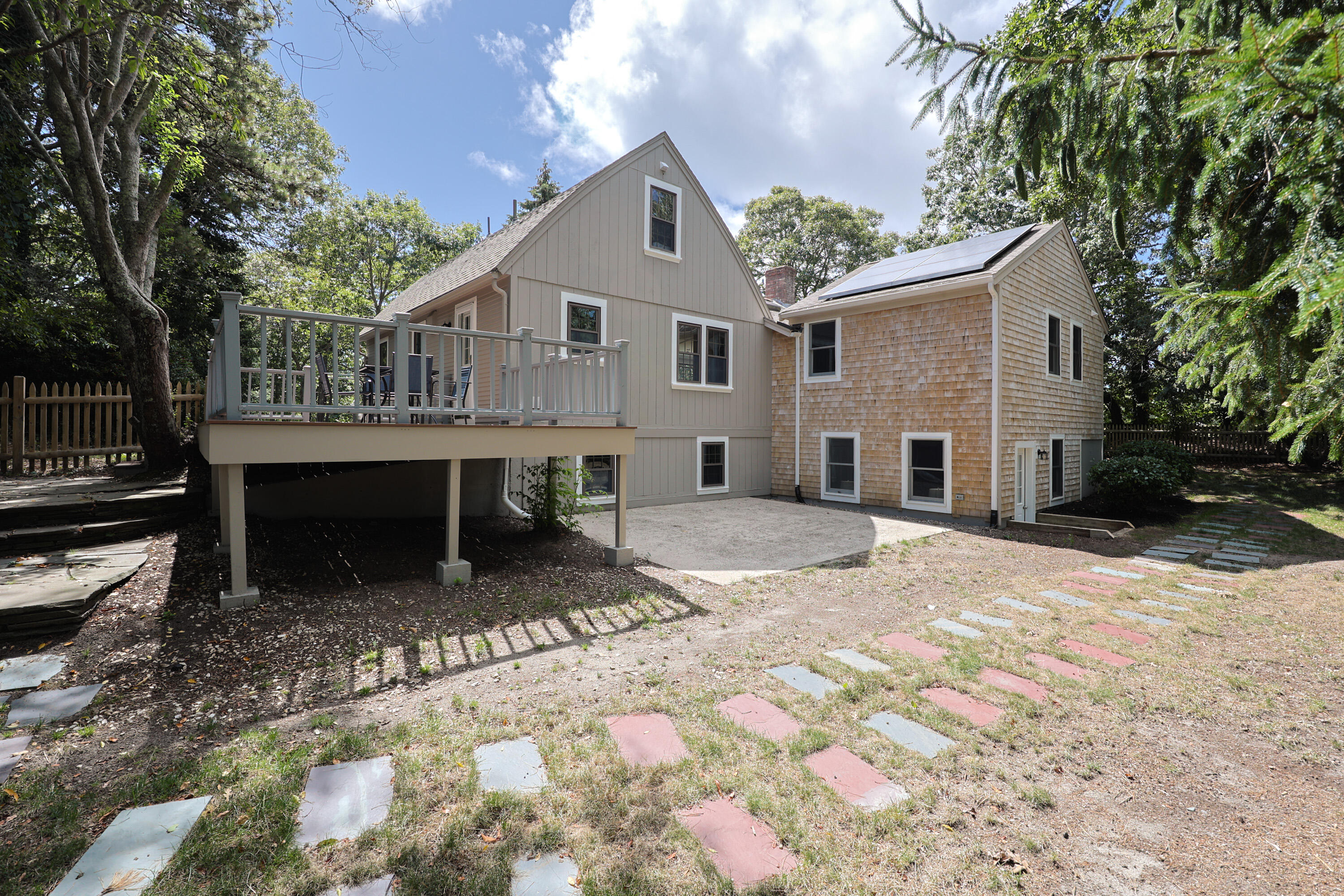 850 Queen Anne Road Harwich MA 02645