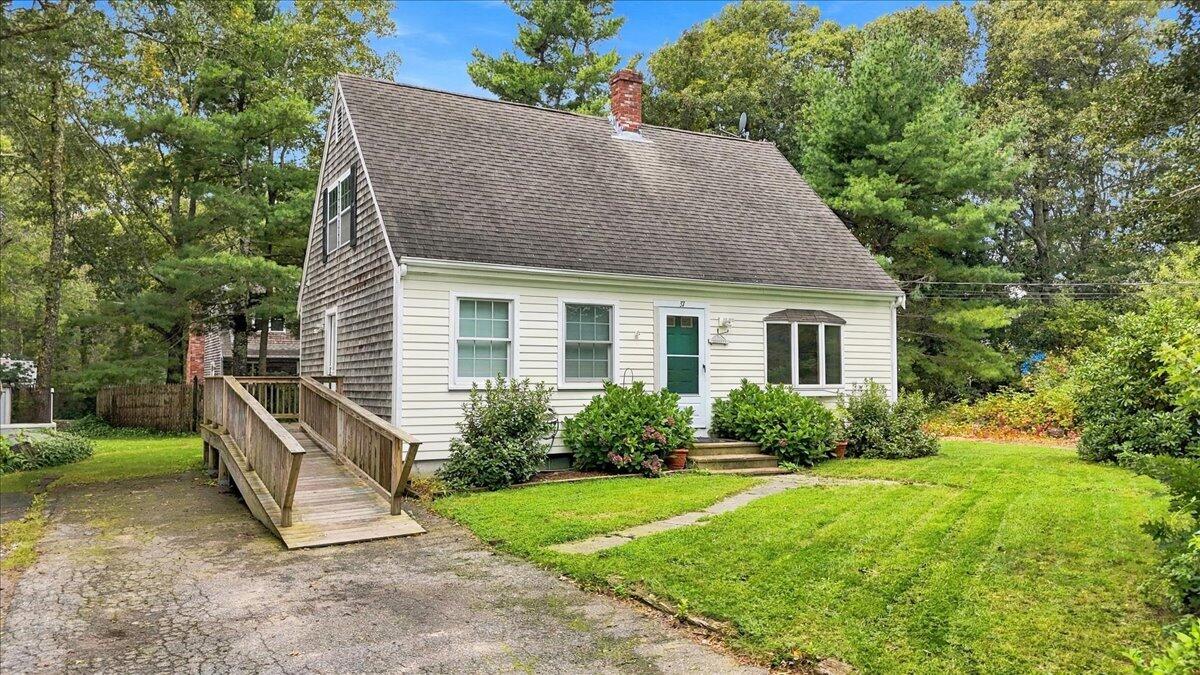 37 Gooseberry Lane Marstons Mills MA 02648