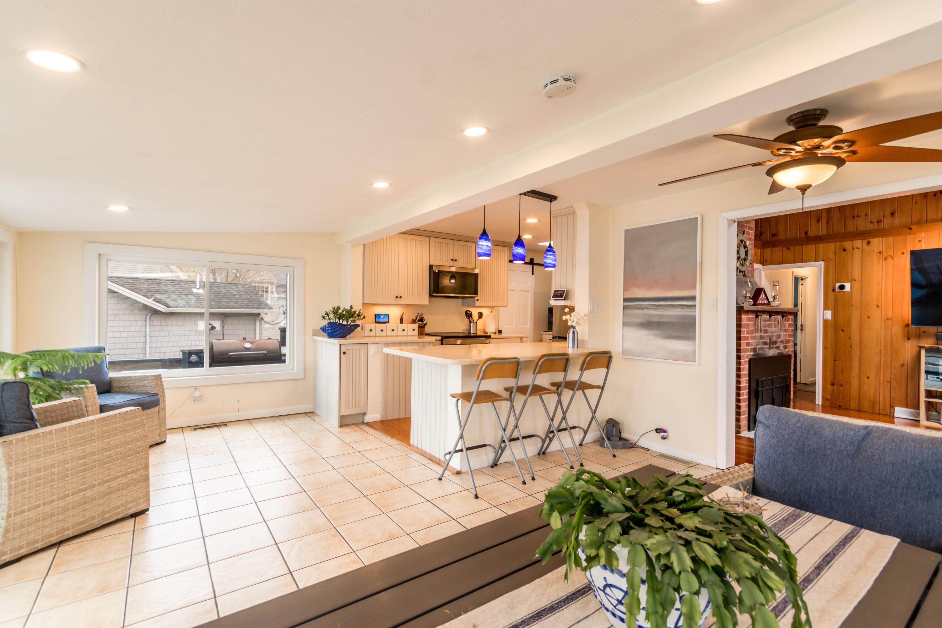 10 Sunset Avenue Wareham MA 02558
