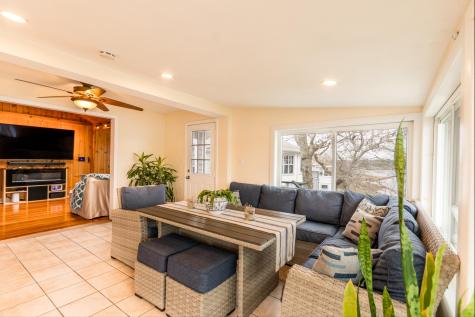 10 Sunset Avenue Wareham MA 02558