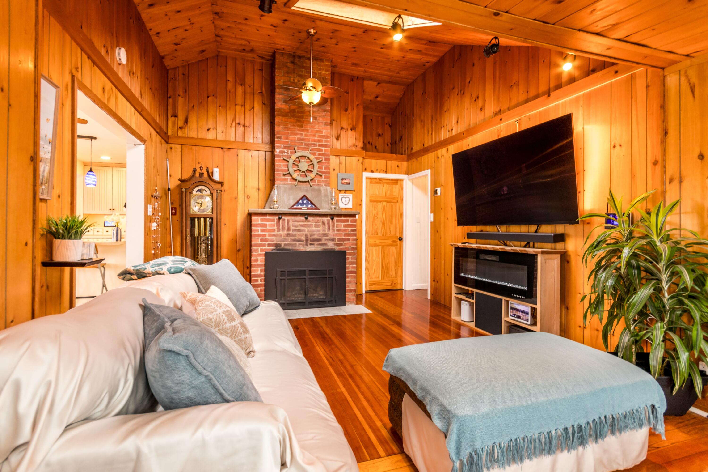 10 Sunset Avenue Wareham MA 02558
