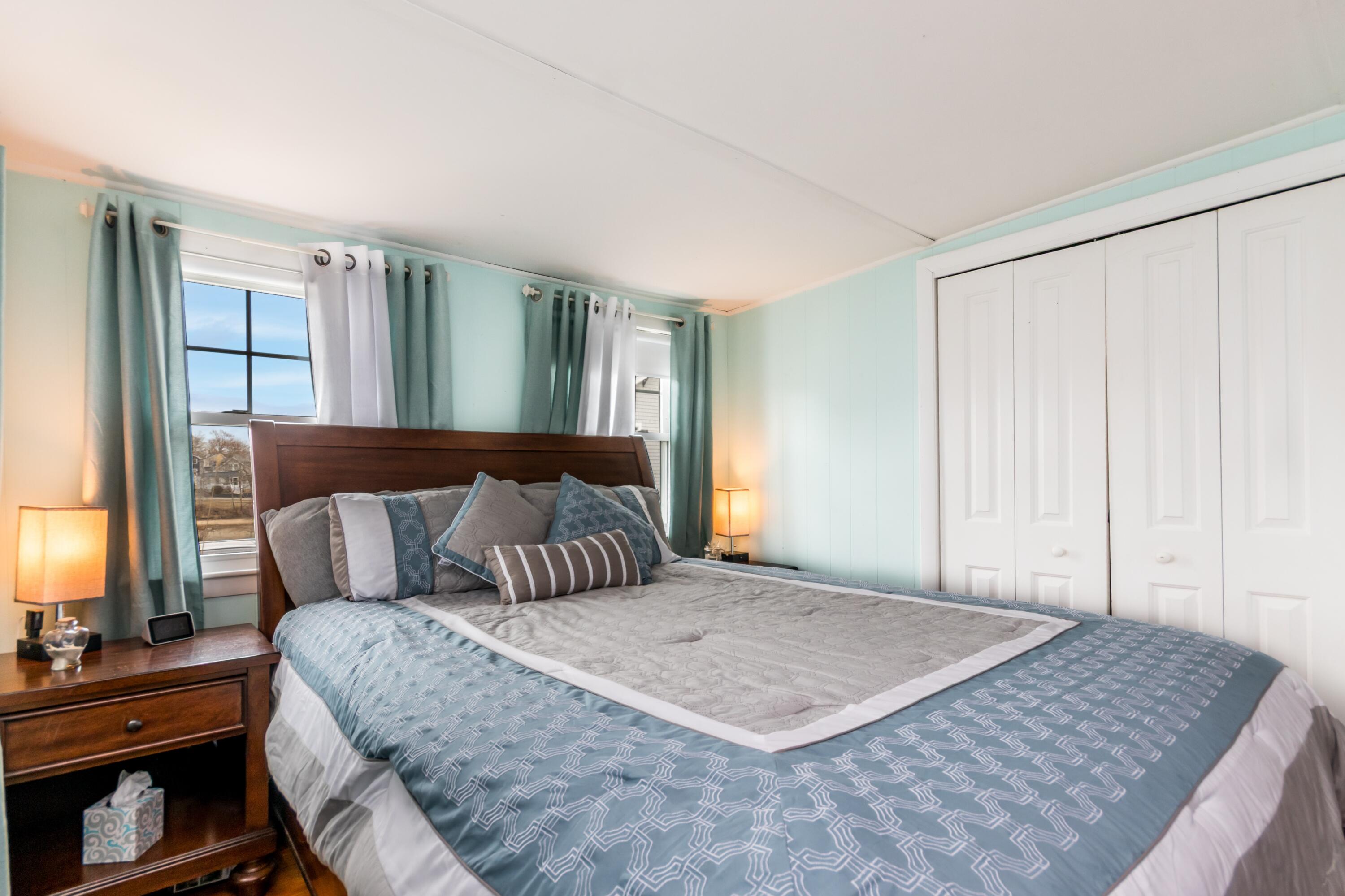 10 Sunset Avenue Wareham MA 02558