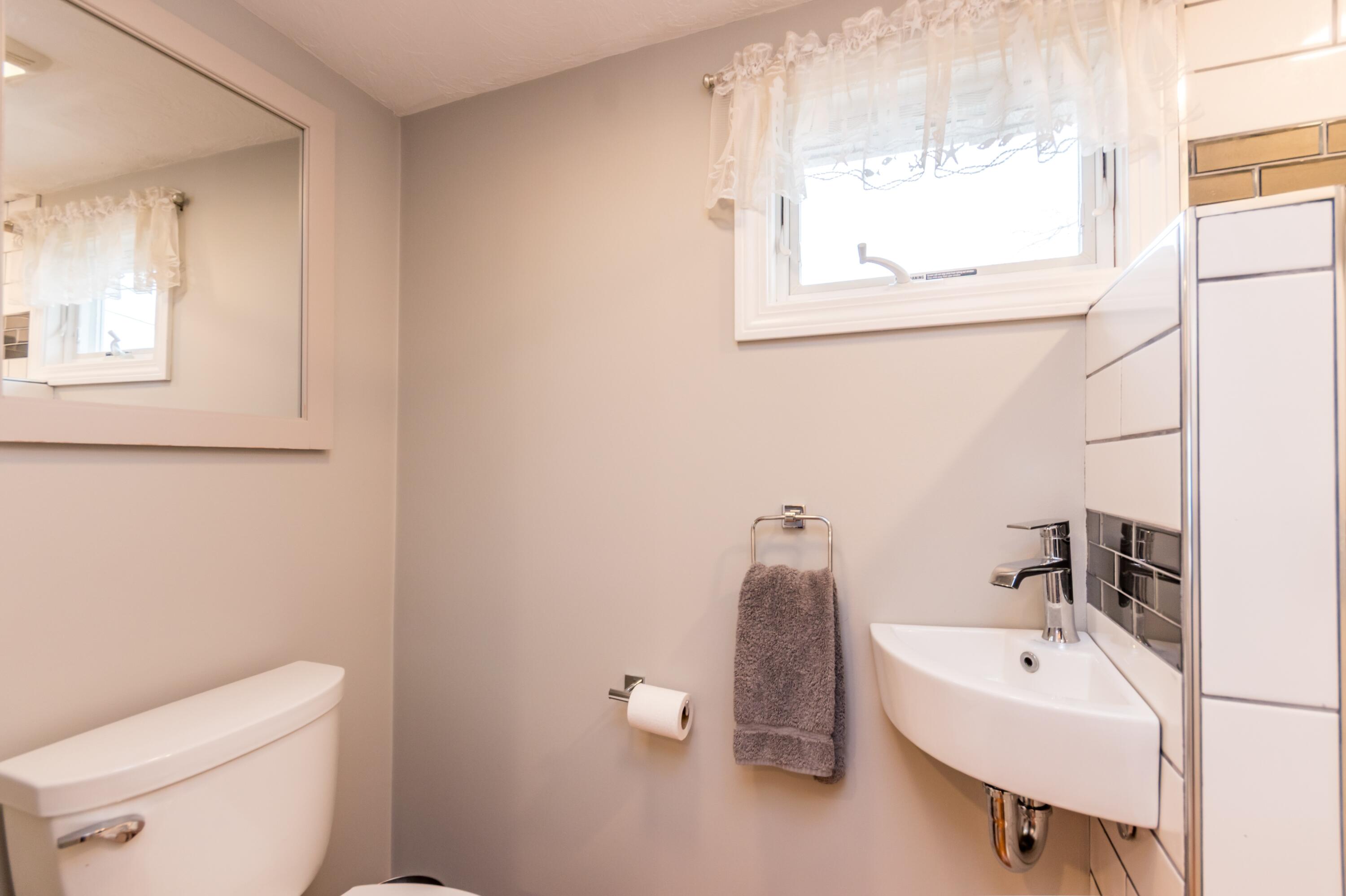 10 Sunset Avenue Wareham MA 02558