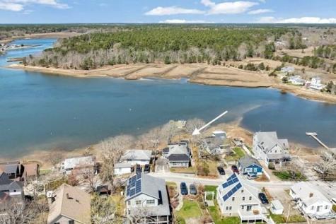 10 Sunset Avenue Wareham MA 02558
