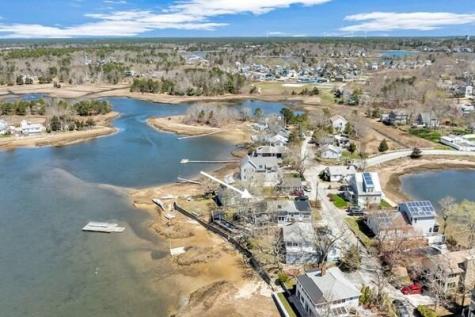 10 Sunset Avenue Wareham MA 02558