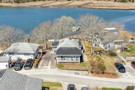 10 Sunset Avenue Wareham MA 02558
