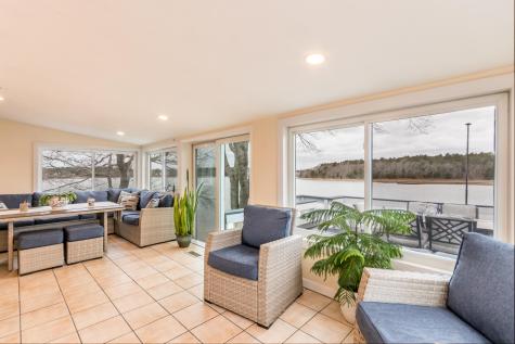 10 Sunset Avenue Wareham MA 02558