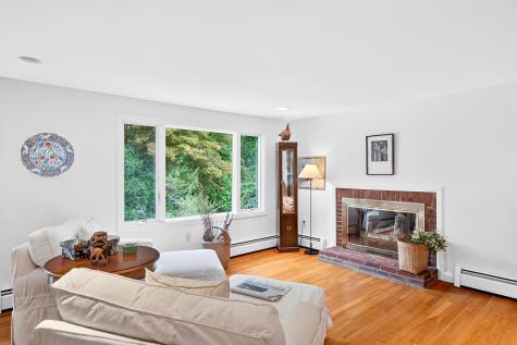 11 Barnabas Road Falmouth MA 02540