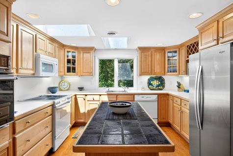 11 Barnabas Road Falmouth MA 02540