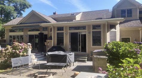 15 Tobisset Street Mashpee MA 02649