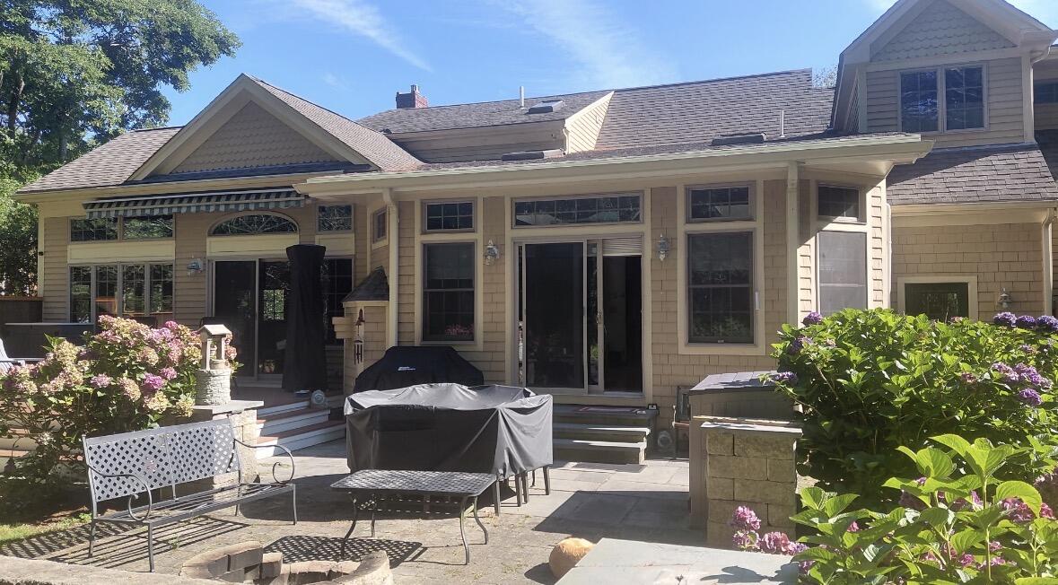 15 Tobisset Street Mashpee MA 02649