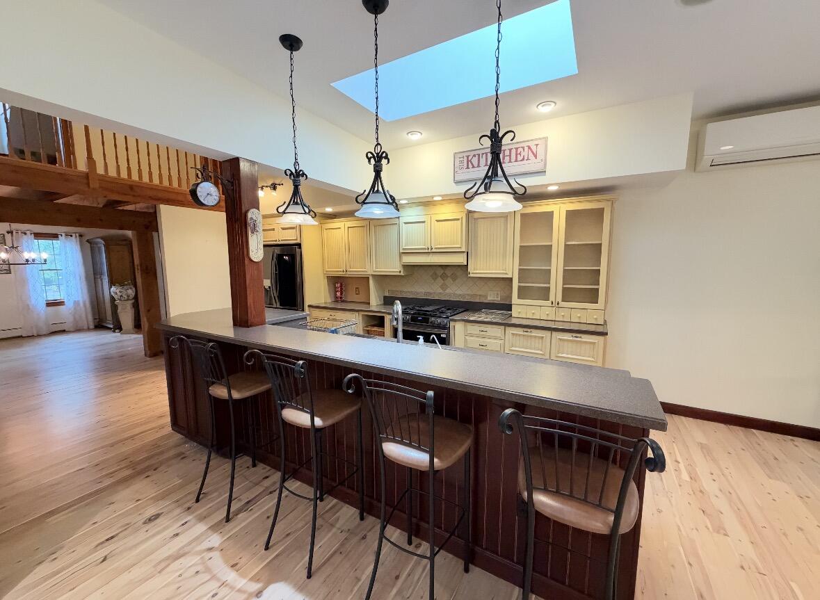 15 Tobisset Street Mashpee MA 02649