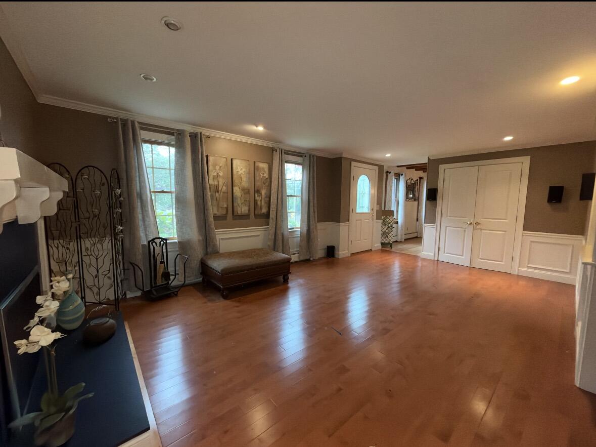 15 Tobisset Street Mashpee MA 02649