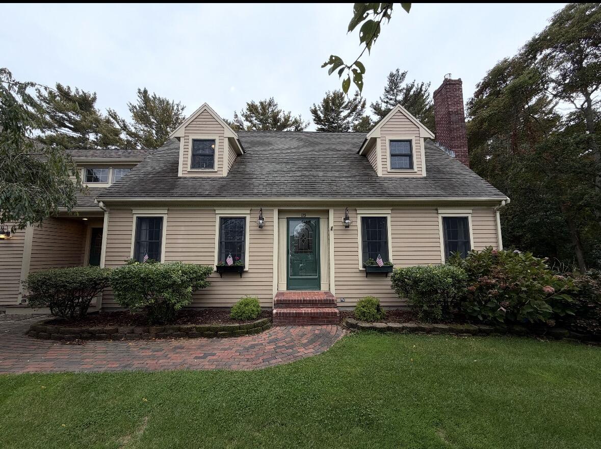 15 Tobisset Street Mashpee MA 02649