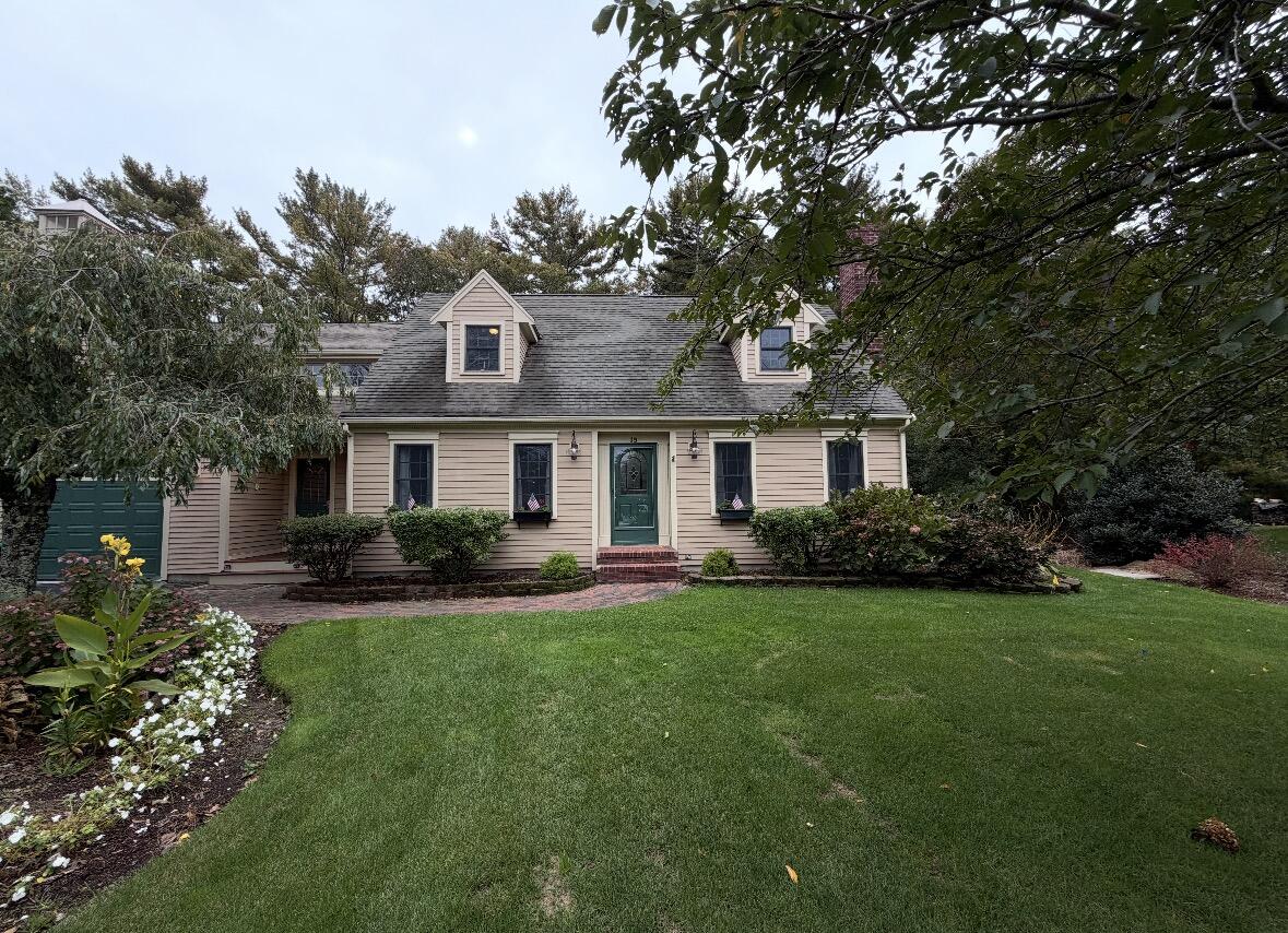 15 Tobisset Street Mashpee MA 02649