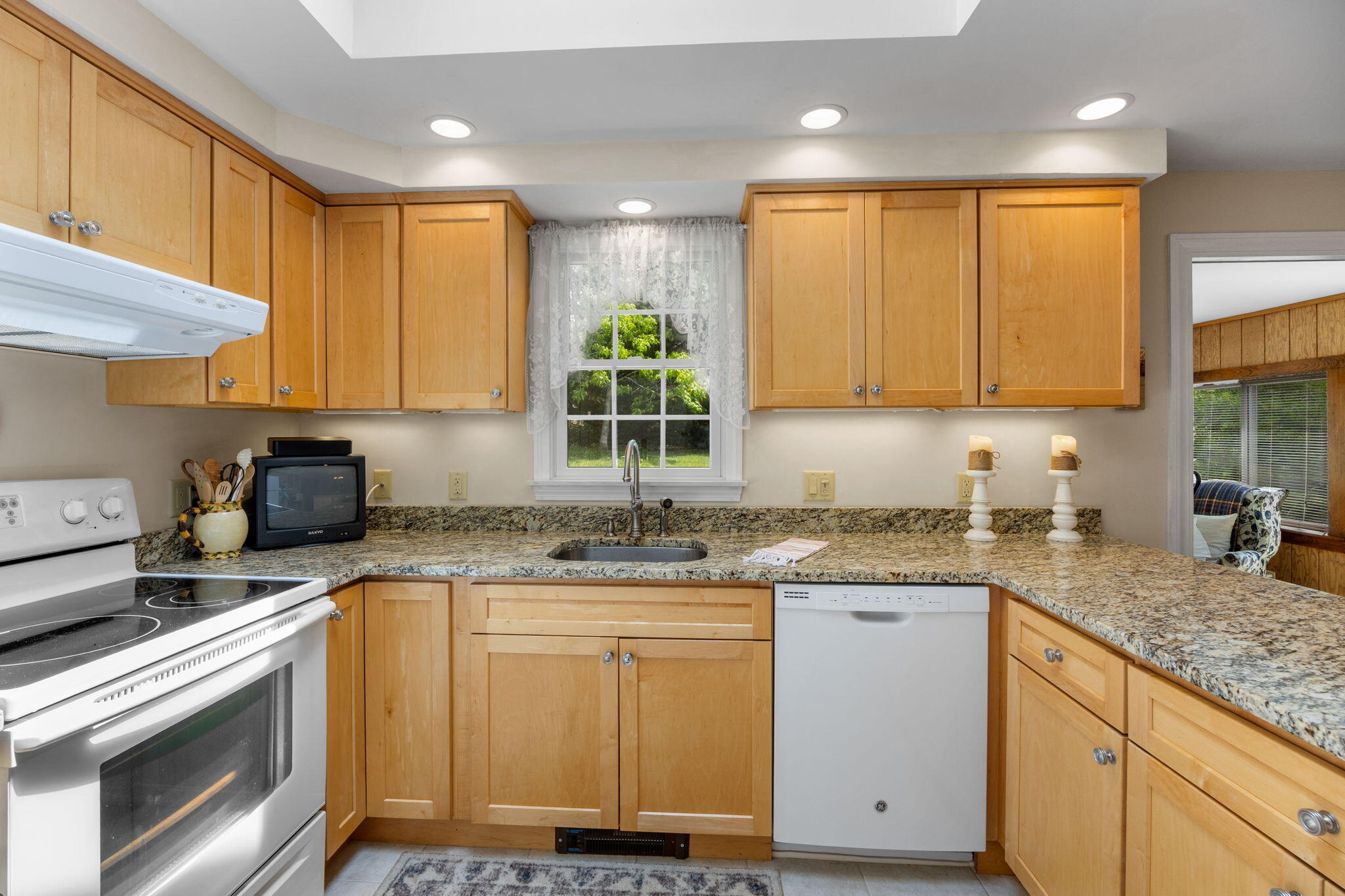 33 Jeanette Road Chatham MA 02633